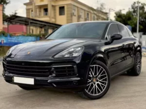 Porsche Cayenne 2018-2020 Headlight Lens Cover Left Passenger Side + Manual